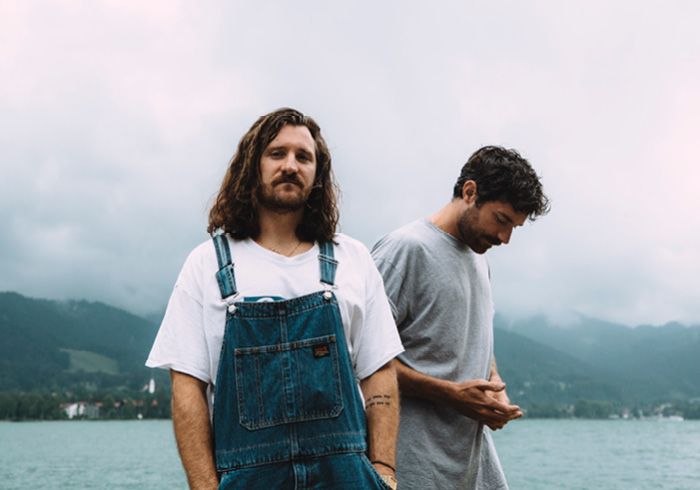 Restaurant Angebot, Frühlingssalat mit gebackenem Knusperhähnchen